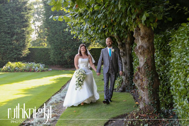 Essex Wedding Photographer at The Lawn, Rochford – Elaine & Tim